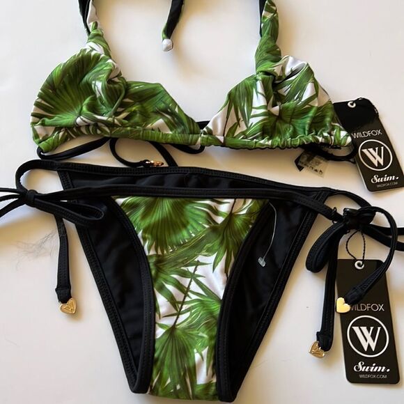 WILDFOX Swimwear  - Picture 3 of 9